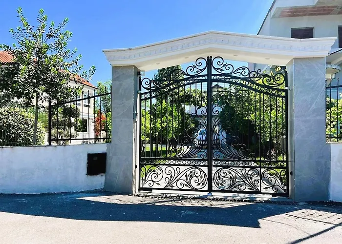 Appartement Hysaj *